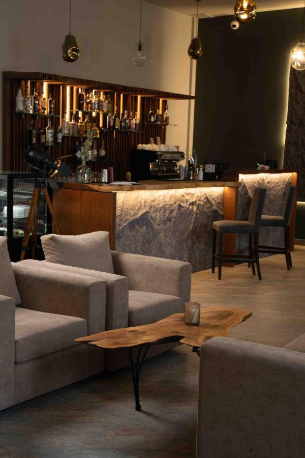 Forest Apartments Hotel ซากาดซอร์ ภายนอก รูปภาพ