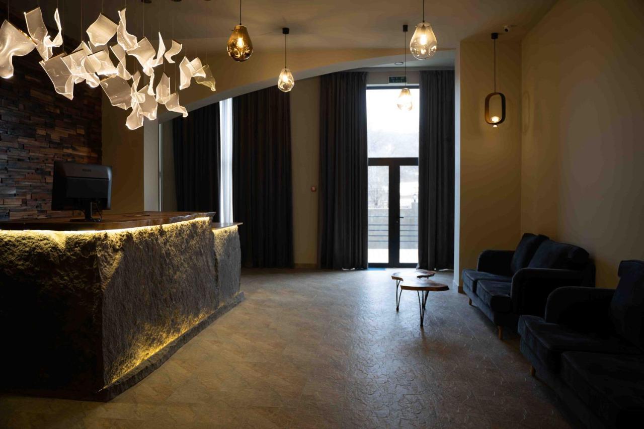 Forest Apartments Hotel ซากาดซอร์ ภายนอก รูปภาพ